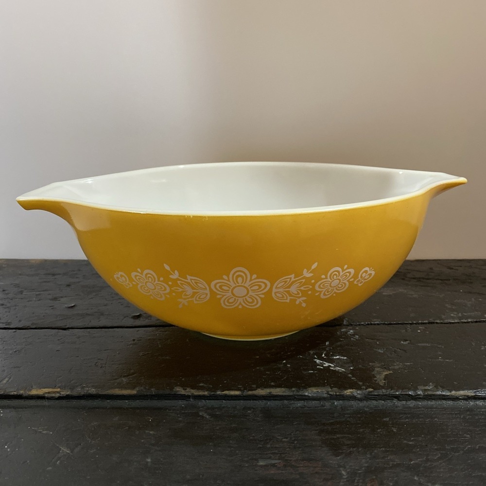 Vintage Pyrex BUTTERFLY GOLD Cinderella Nesting Mixing Bowl Large 4 Quart #444 - Picture 2 of 11